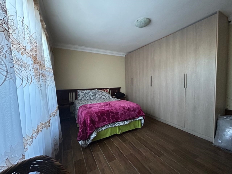 6 Bedroom Property for Sale in Sasolburg Rural Free State